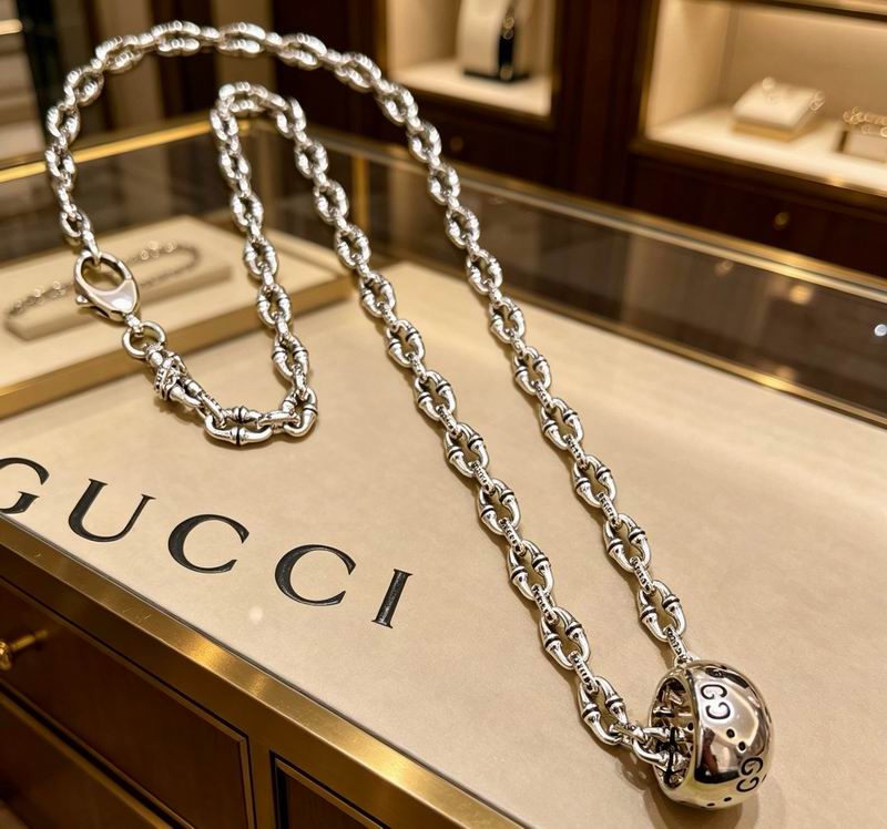 Gucci Necklace 08yxs174